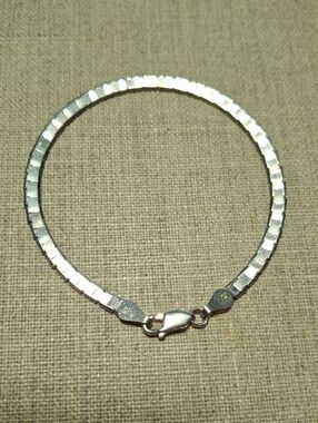 Silver Box Chain Bracelet - Marked 925